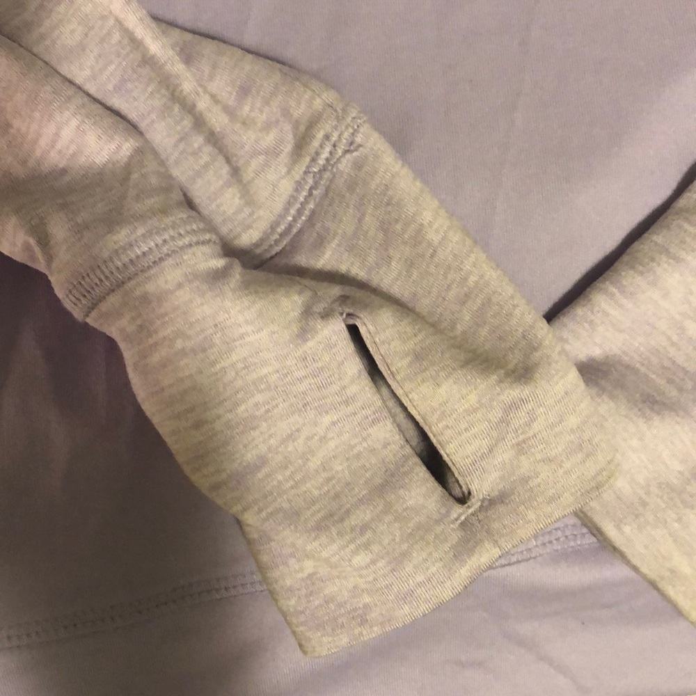 Great Pullover! Athletic Material! - image 2